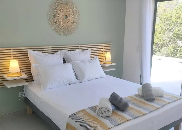 Suara Villa Pinarellu