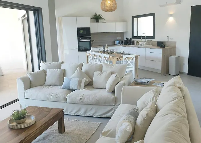 Suara Villa Pinarellu